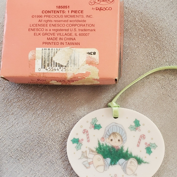 VTG Precious Moments 1996 Christmas Ornament Season Of Joy Enesco Boy With Tree - Picture 2 of 5